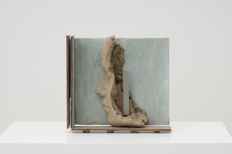 Seleta da Galeria | Mark Manders, Thomas Ruff, Hiroshi Sugimoto, Ebosi Yuasa – Galeria Koyanagi, Tóquio